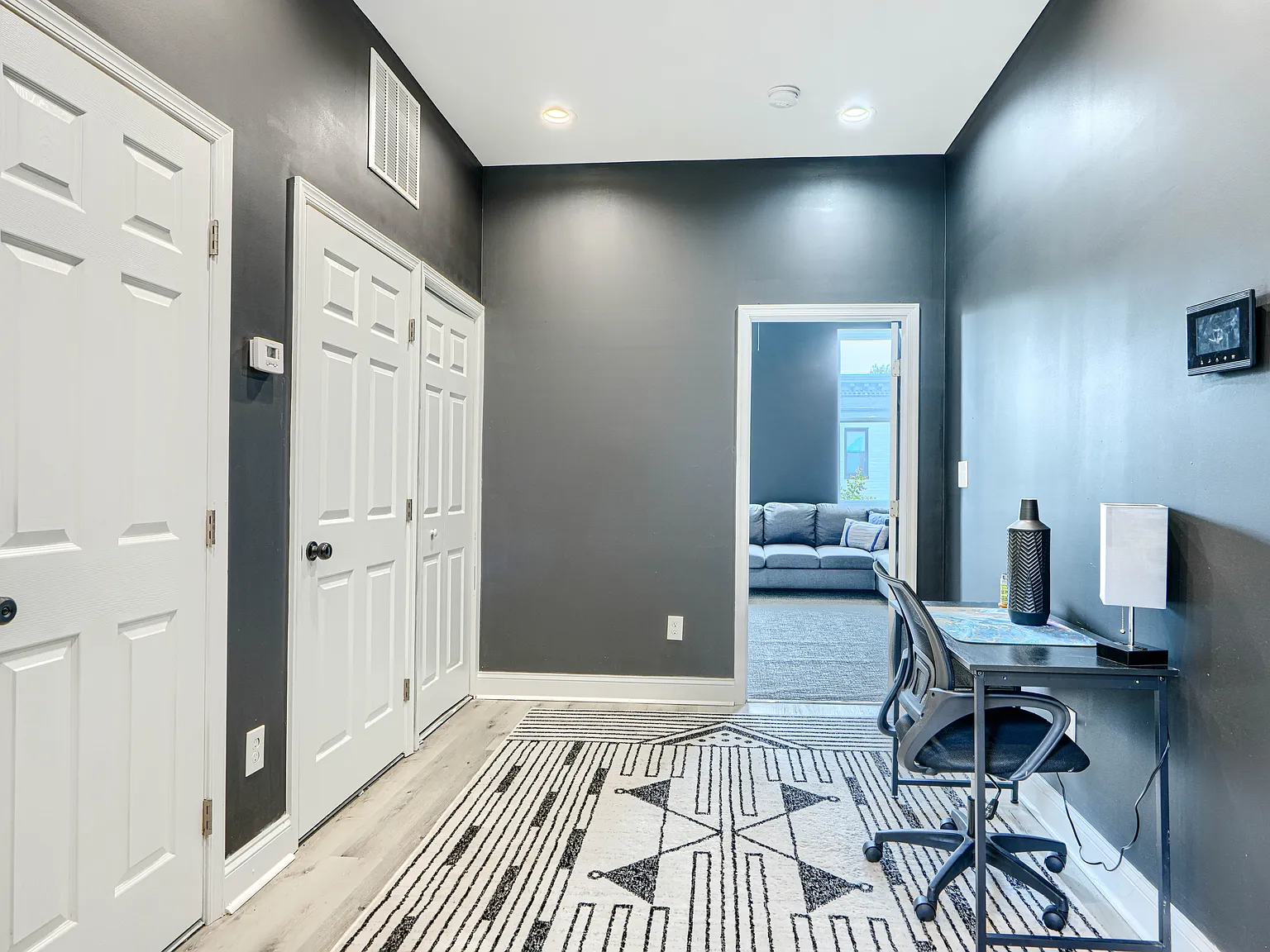 613 n Carrollton Ave — Photo 2