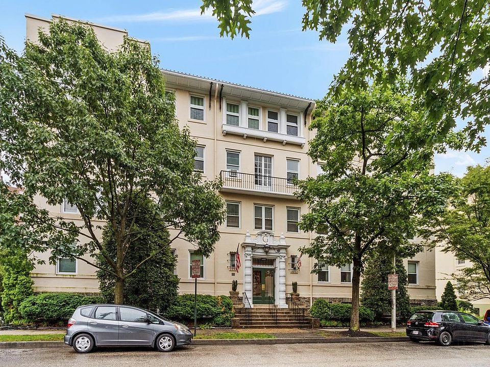 1st image of 3405 Greenway Unit 303