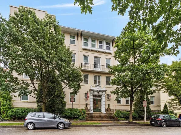 3405 Greenway Unit 303, Baltimore, MD 21218