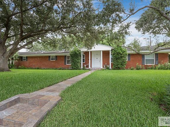 2nd image of 444 Calle Retama