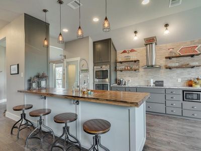 8237 Fall Crest Dr, Hurst, TX, 76053