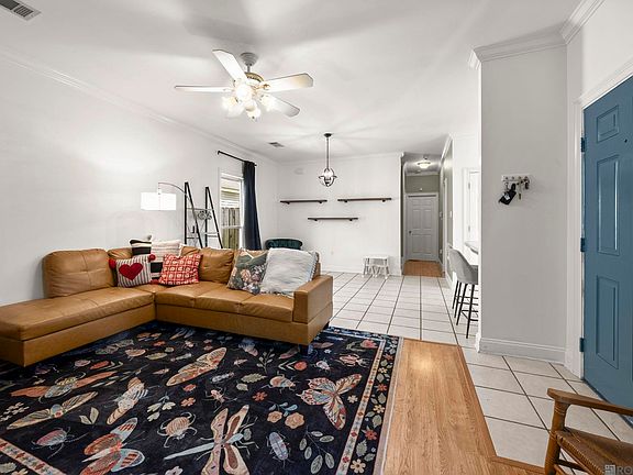 4th image of 3525 Myrtle Grove Dr