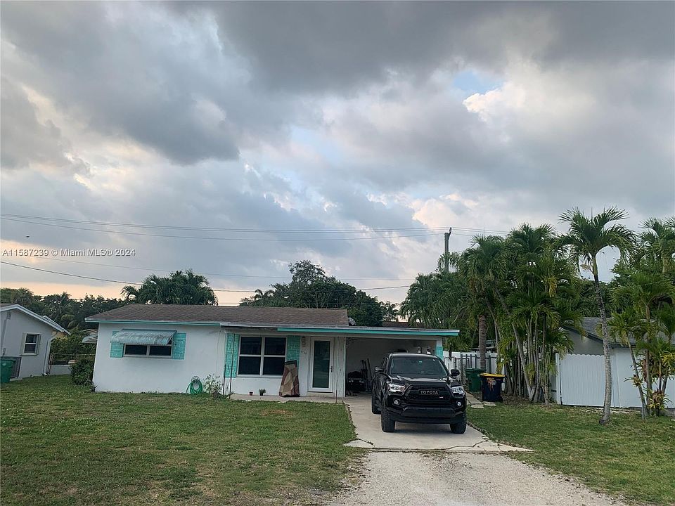 1st image of 2725 SW 46th Ct