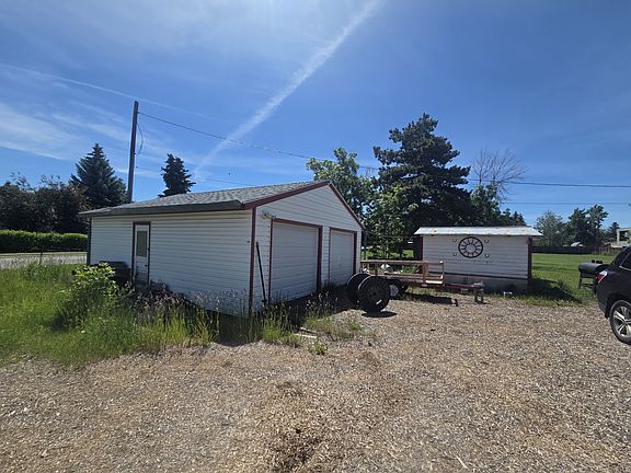 3rd image of 2406 Durston Rd