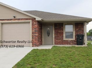 1292 Commons Loop, Fulton, MO 65251