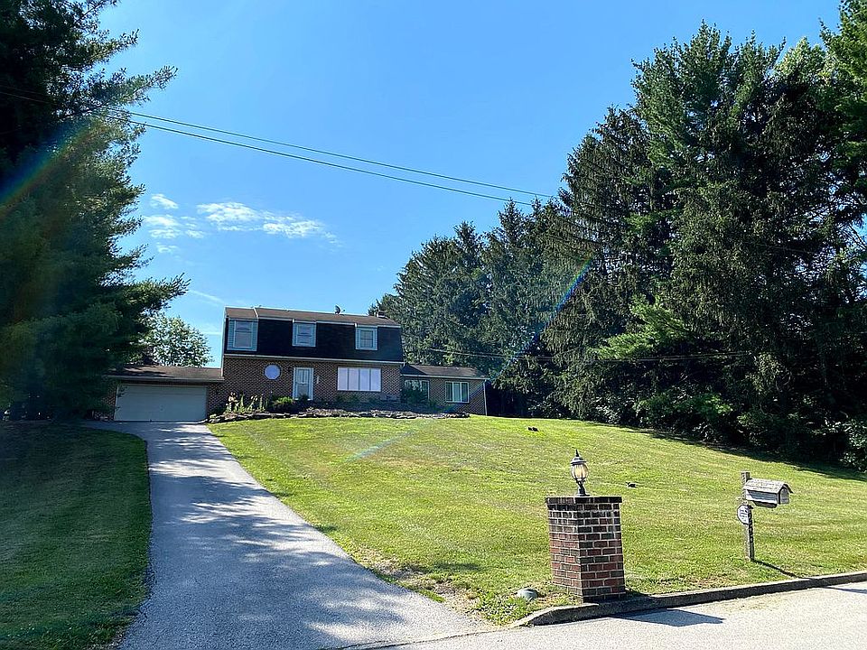 1st image of 255 Evergreen Ln