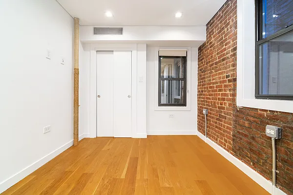 Rented by REAL New York | media 8