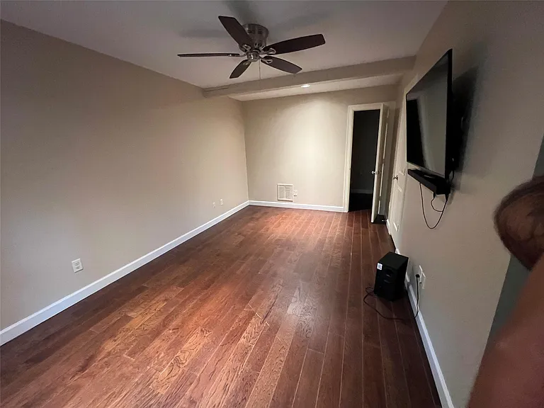 33148 Willow Bend Rd — Photo 12