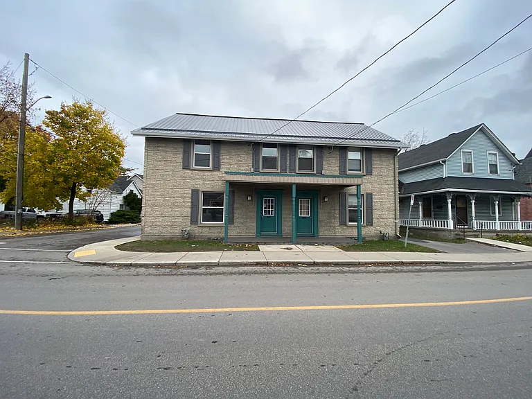 85 Division St — Photo 1