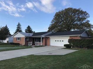 1321 Fromm Dr, Saginaw, MI