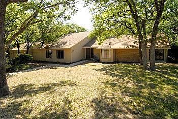 1st image of 8 Royal Oaks Blvd