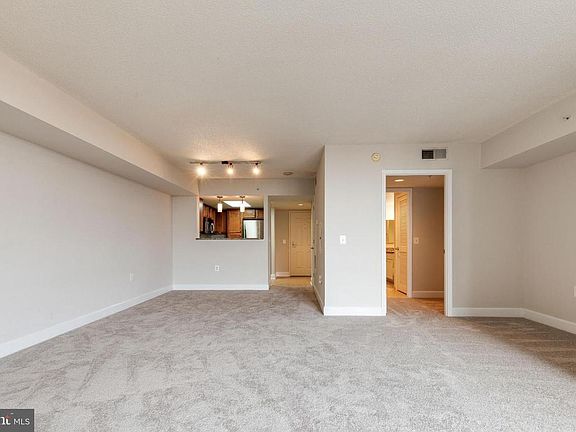 5th image of 11800 Sunset Hills Rd Unit 1001