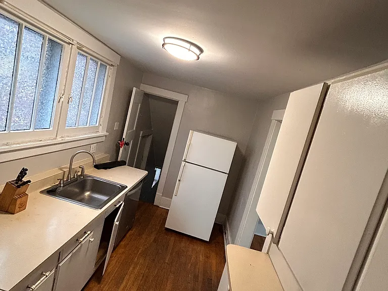 1717 Chislett St — Photo 3