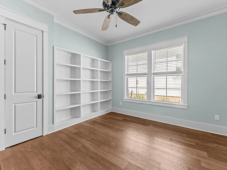 465 Karcher Ave — Photo 29