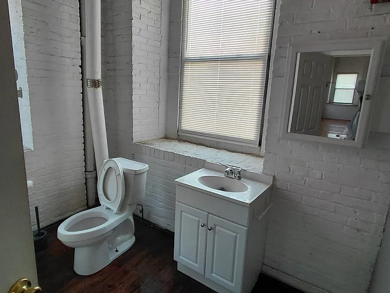 426 E Allegheny Ave #2W — Photo 5