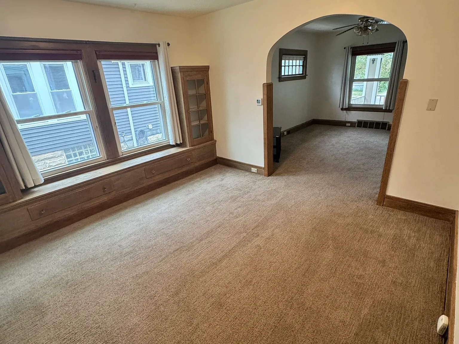 2 bed, 962 sqft, $1,500 — Photo 1