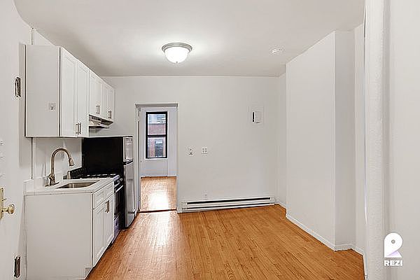 1st image of 336 W 49th St APT 4RW