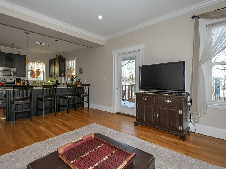 29 Plainfield St #3 — Photo 4
