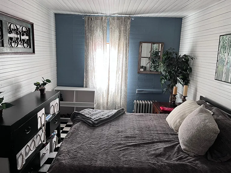 Upstairs office space