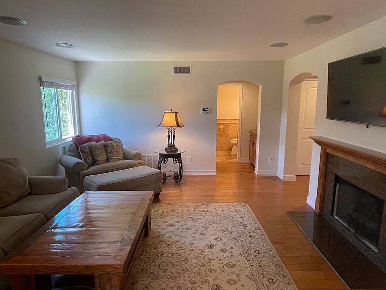 1994 Casablanca Ct — Photo 9
