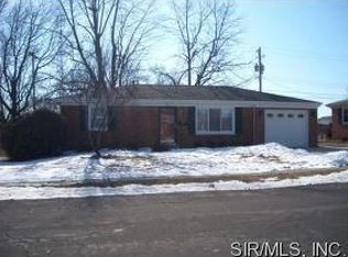 412 Princeton Ave, Edwardsville, IL 62025