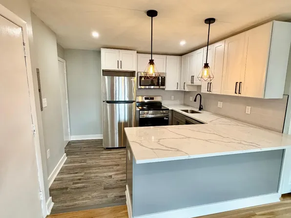 28 Miller St Unit 8, Quincy, MA 02169