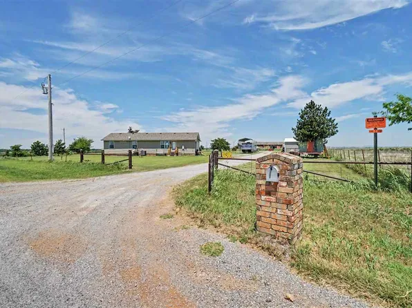 9204 SW Tinney Rd, Faxon, OK 73540