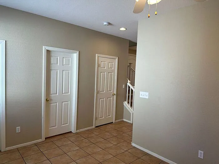 4019 Sparrow Rock St — Photo 5