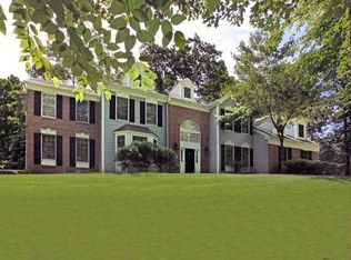 14 Country Woods Dr, Glen Gardner, NJ 08826