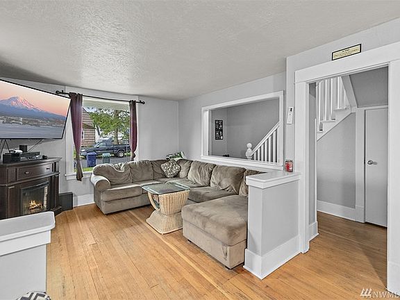 3rd image of 5614 S Birmingham St