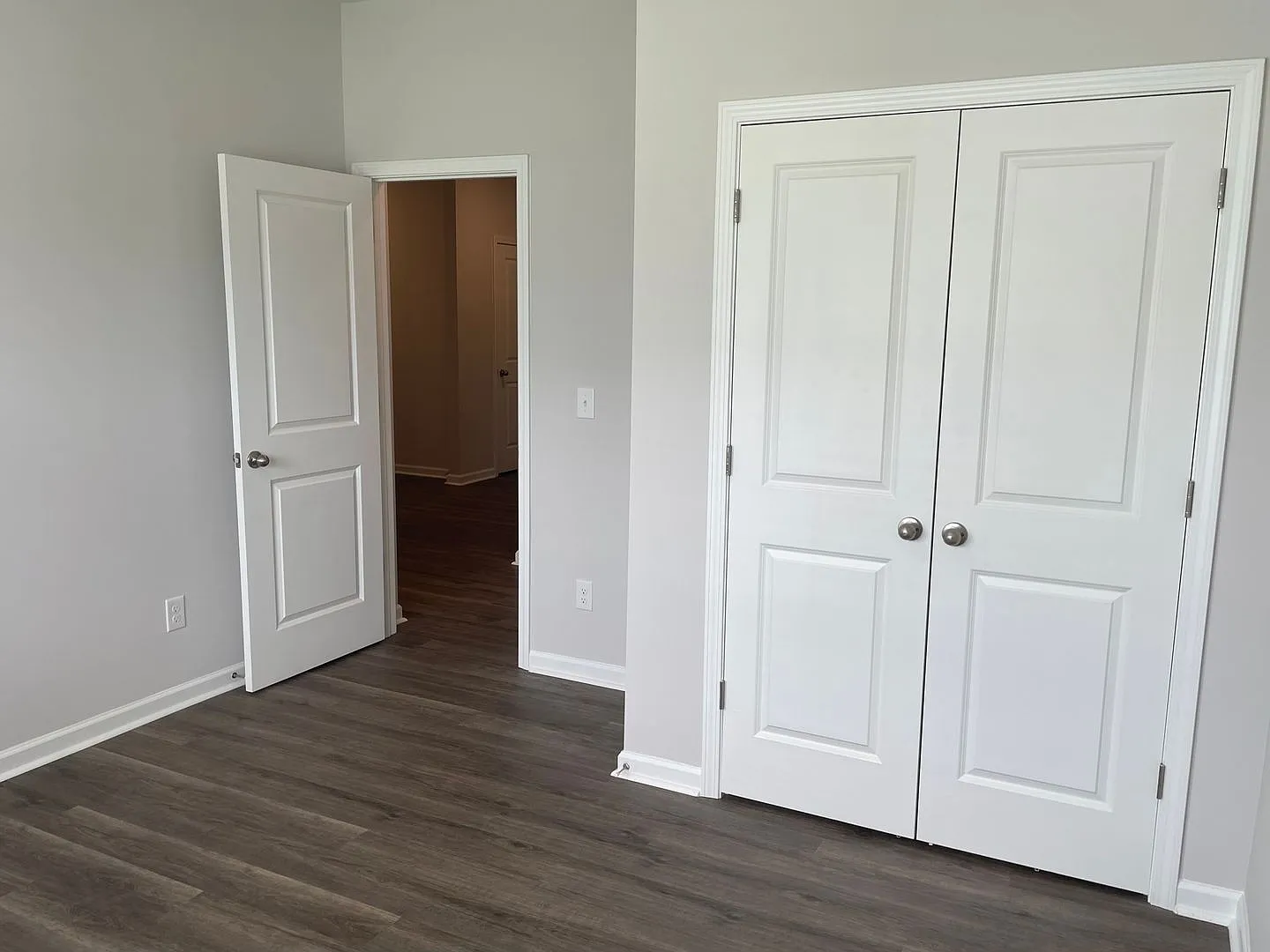4 Bedroom 2 Bathroom House in Richmond Hills, Supply, NC — Photo 4