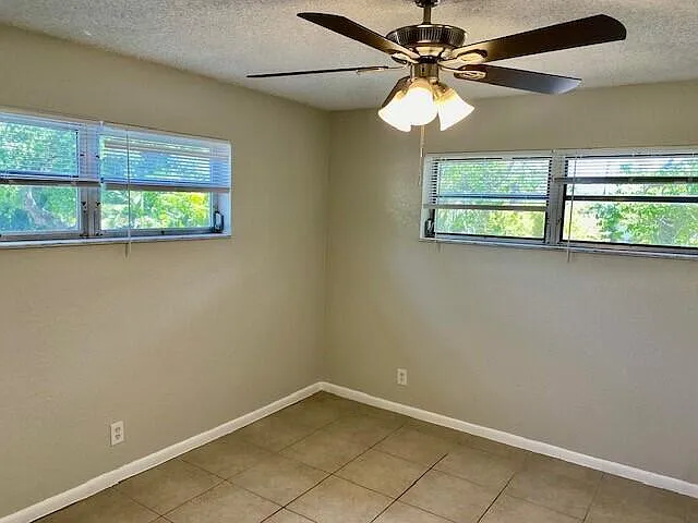 200 Croton Ave #208 — Photo 17
