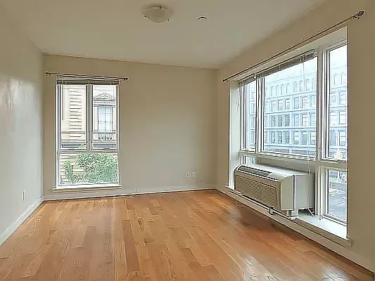 1st image of 400 Bedford Ave #7A