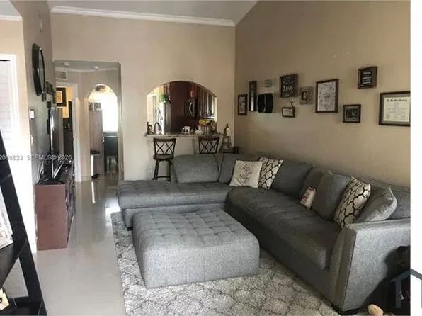 120 SW 8th Ave #2, Homestead, FL 33034