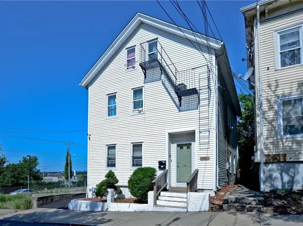 44 Calais St, Providence, RI 02908