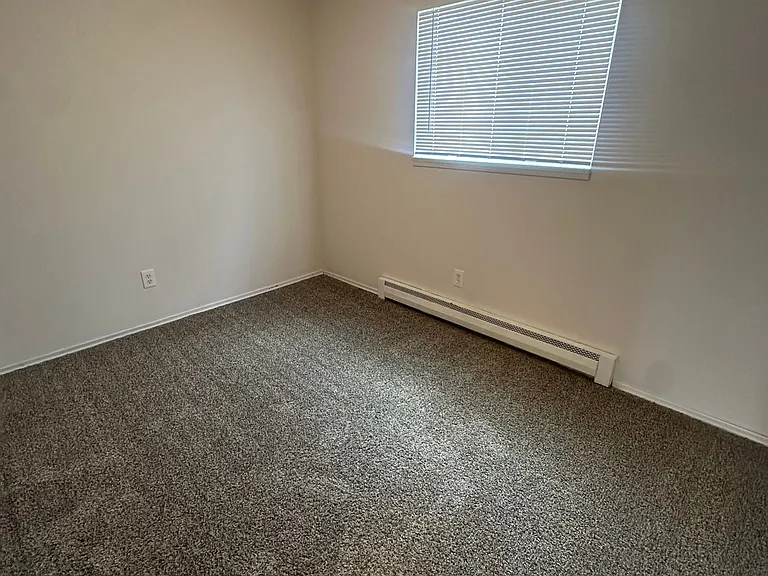 111 N Walnut Rd #8 — Photo 7