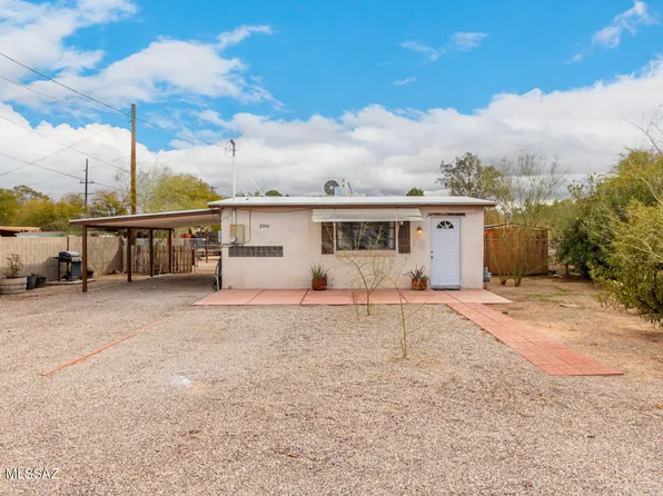 2742 N Eastgate Dr, Tucson, AZ 85712