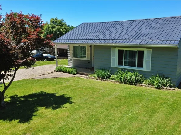 1049 S Luck Ave, Zanesville, OH 43701