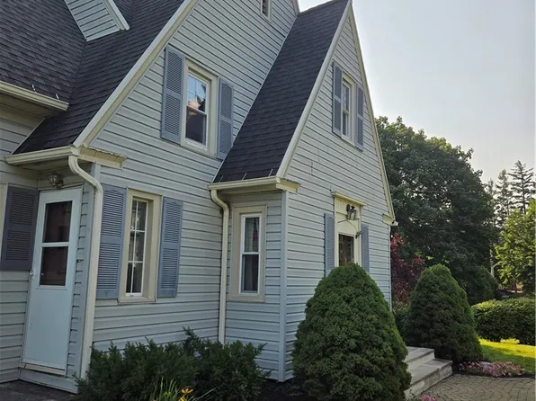 106 Hilltop Rd, Syracuse, NY 13215