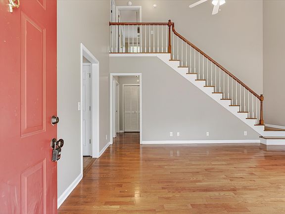 5th image of 431 Cyprus Ct