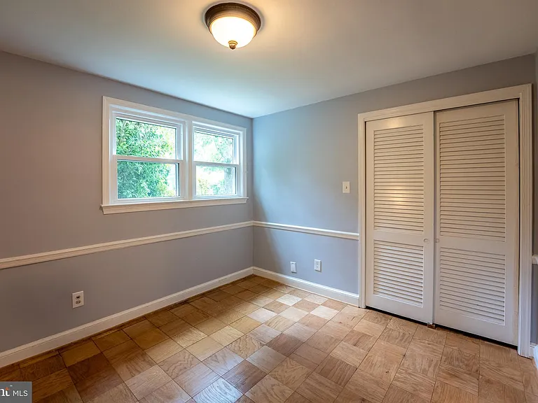 6438 Woodville Dr — Photo 19