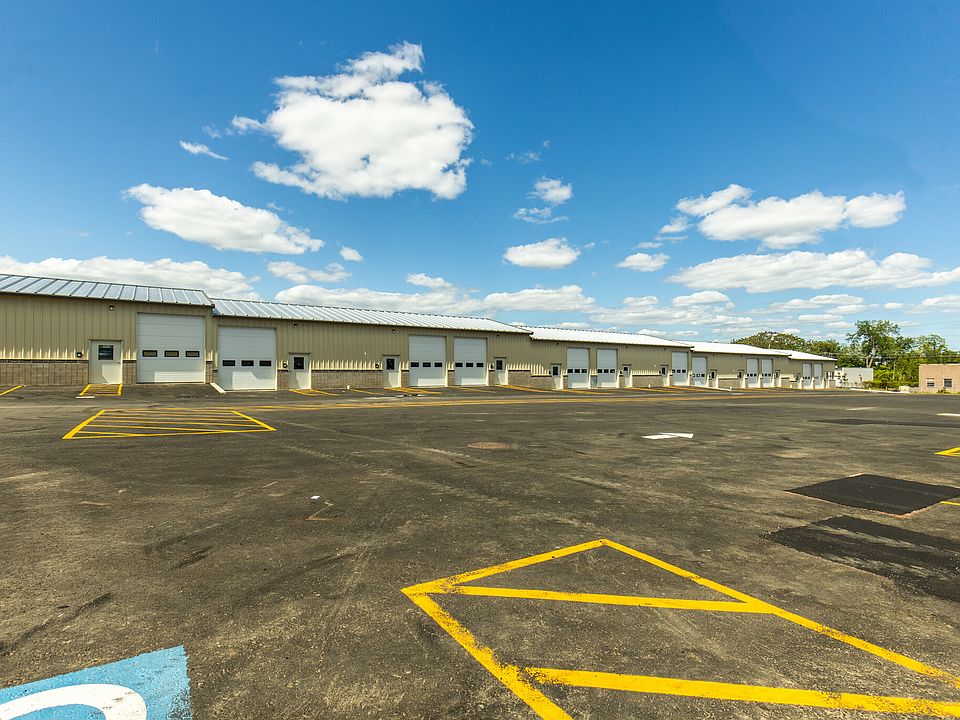 Building Photo 4