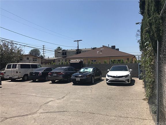 5th image of 6815 Radford Ave
