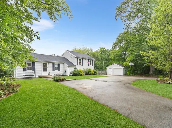 71 Groveland St, Abington, MA 02351