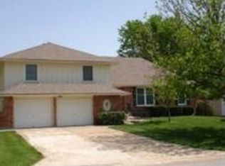 1017 Brookside Dr, Raymore, MO 64083