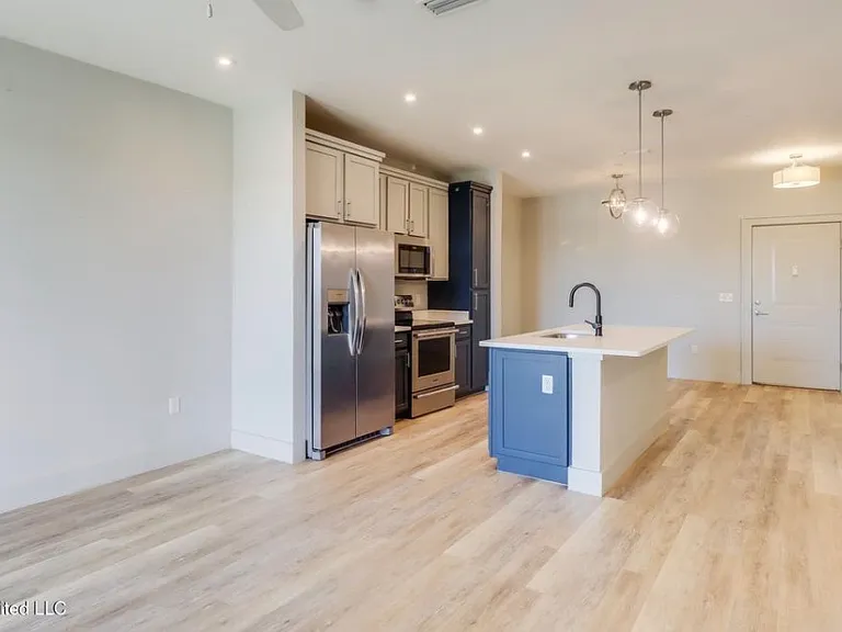 2501 Bienville Blvd #334 — Photo 3