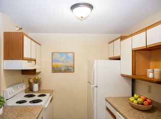 205 31st St SW #103, Austin, MN 55912