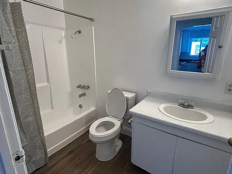 333 Bonnie Villa Apartments — Photo 4