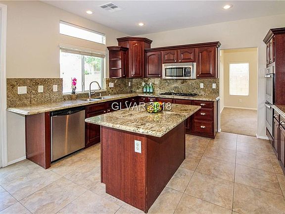 4th image of 309 Everett Vista Ct
