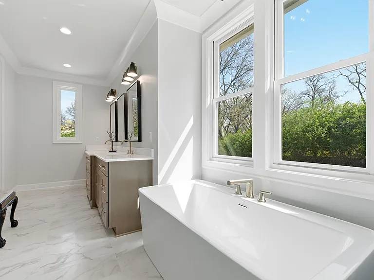 2704 Westwood Ave — Photo 26
